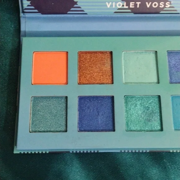 Forget me not eyeshadow palette - Picture 3 of 5